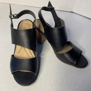 Black sandal heels
